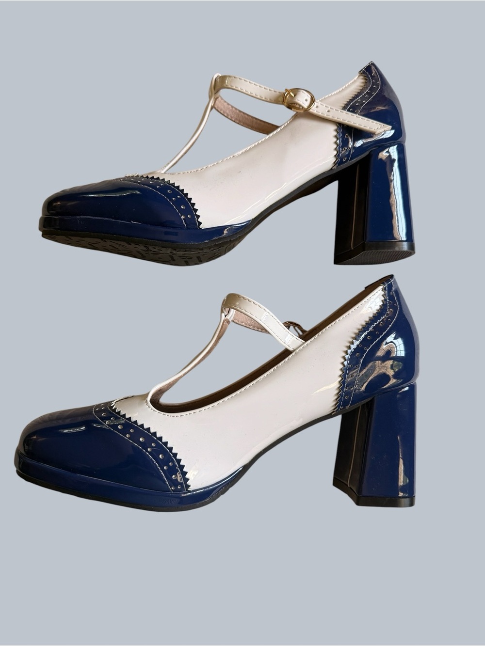 Classic T-Strap Two-Tone Navy and White Pumps NWOT - Picture 4 of 9